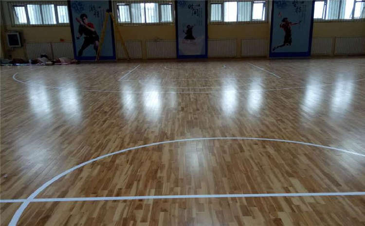 松木木地板籃球館每平米價(jià)格