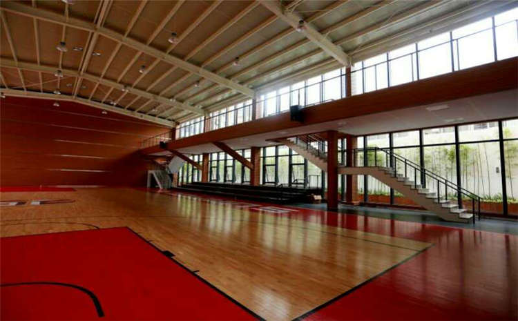 松木羽毛球館木地板報價