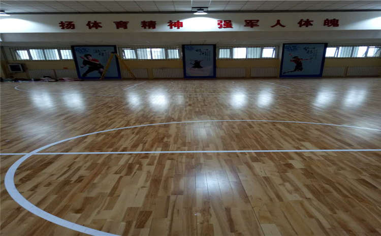 楓樺木籃球館木地板哪個(gè)牌子好？