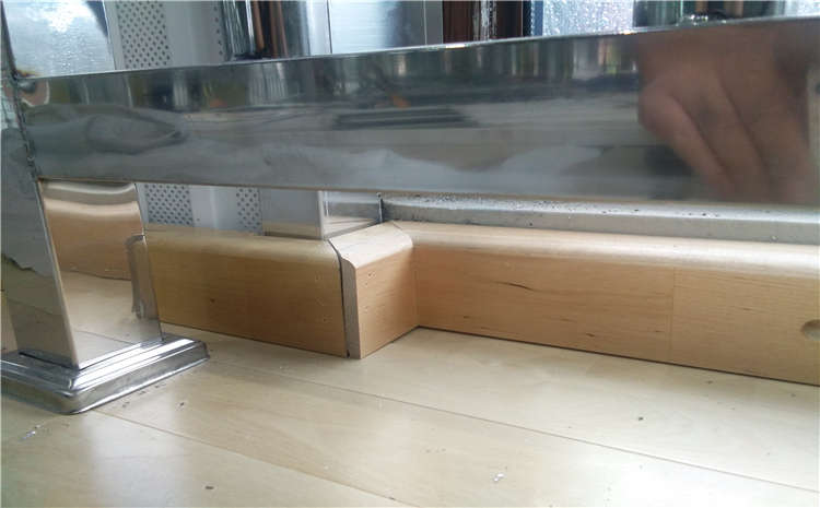 學(xué)校羽毛球館木地板價(jià)格是多錢(qián)?