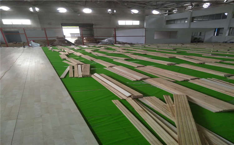 22厚籃球館木地板造價(jià)是的多少?