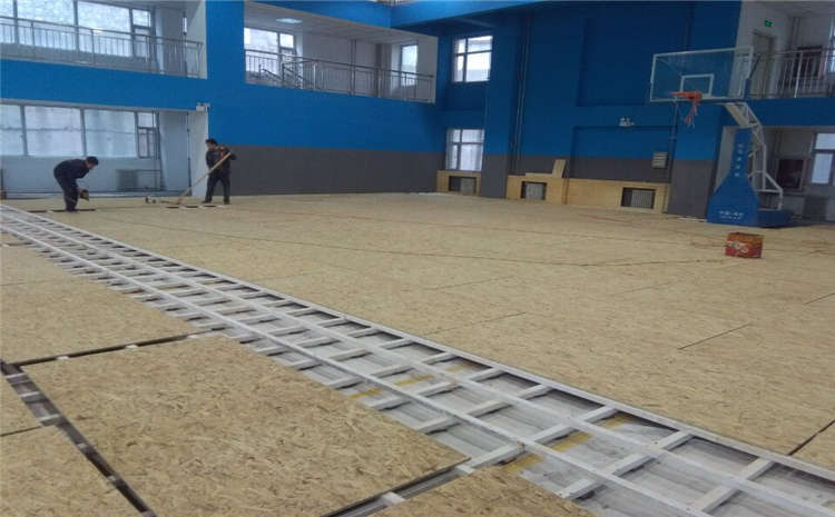 橡膠木木地板籃球館廠家去哪找?