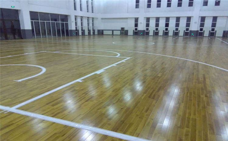 硬木企口風雨操場地板主輔龍骨結(jié)構(gòu)